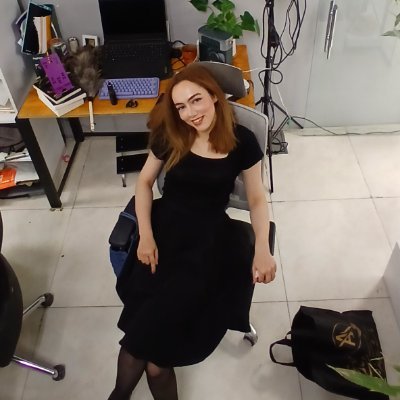 امروز روز من نبود. حتی می‌توانم بگویم این هفته هم، هفته من نبود. شاید بهتر است بگویم ماه و حتی سال هم، سال من نبود یا بهتر  است بگویم این زندگی، زندگی من نیست.