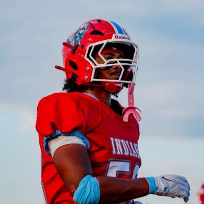 D-END- EDGE @pennsaukenfb |c/o 2027| 6’2 - 220 lbs. | @pennsaukenwr 3x district place winner, 1x district champ, 1x region place winner)