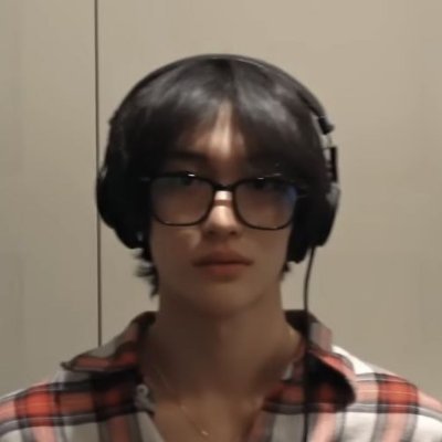 나의 말랑이는 뒤돌아 울었다.