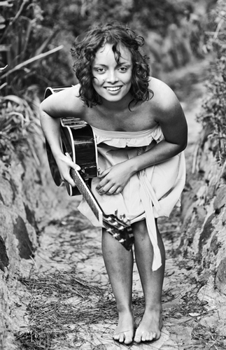 katherinetraut's profile picture. Singer, songwritter, performer, recording artist, photographer and advance muay thai student