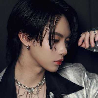 𝙪𝙣𝙧𝙚𝙖𝙡 — 06's. 𝘥𝘰𝘮𝘶𝘯𝘥𝘪's  blooming actor and trainee. soon : @No1StudentTH