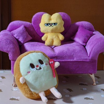 Libraian84's profile image