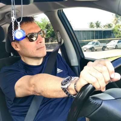 Médico, Master en Medicina Legal, Apartidista,Ateo,a favor de la Eutanasia,y de un Mexico C/just.Social. Liberal #Anti4T
 socioantropólogo urbano