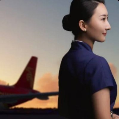 90后✈️：飞行四年，退役空乘丨现在目前从事空乘专业教师，教学经验丰富丨已婚微寡的生活久陷平淡，慢慢心向墙外鲜活。不谈工作，不晒俗事，寻同频知己