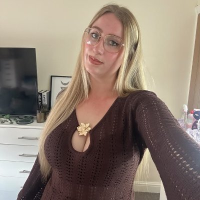 DM with your cashapp and PayPal for massive blessing USA 🇫🇴🇱🇷