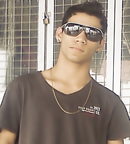 HOMEM que demonstra SENTIMENTOS, que trata uma MULHER como MERECE, não é GAY,ele é RARO!
Humildade,Amor,Respeito,Verdade é chave para a Felicidade... #DEUS