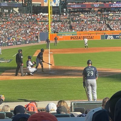 Mariners, OSU Beavers, Seahawks. 🇵🇰 🇬🇧 🇺🇸. Former Democrat now independent right-leaning and vehemently anti-progressive. Autistic. Pro 🇮🇱. Road Cyclist