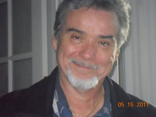 single classical and jazz guitarist