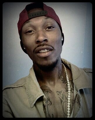 President of SMH-Ent, singer/songwritter, barber, GREAT FATHER!! Roe luv da kids... Follow me on Instagram /JermenNotez