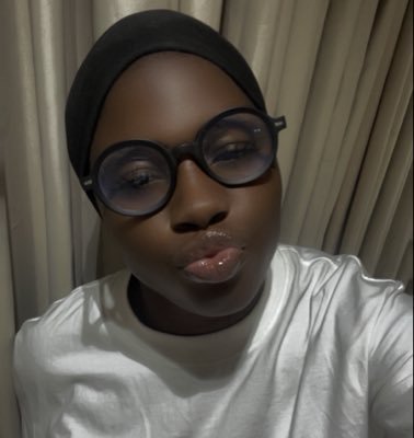 Soft-spoken girl sharing relationship thoughts, gentle vibes & positivity 🌸 | Arsenal 💖 | Multilingual | Drinks 🍹 expert| Memes