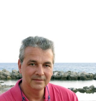 guidobesana's profile picture. nato nel 61, giornalista scientifico prestato al sindacato, sposato, lettore, non sportivo, amante di cani e gatti.
Grappolato.