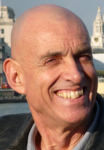 Cast of Channel 4 The Audience, former Chair Camden Tour Guides, City of London Guide accredited for Smithfield Market, loves Deal in Kent.
