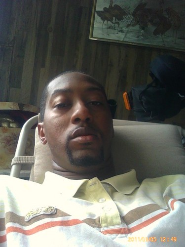 alglover30's profile picture. I'm a IT Tech student making it possible to make that money in the next year or so