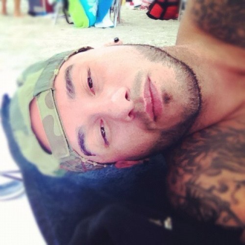 OyeChiCho321's profile picture. Talk Iz Cheap & Action Speak Louder ... u only live once so do wat u want n plzzz jus handle ur bizz n keep focused on wat ur goals are in life #No Regrets