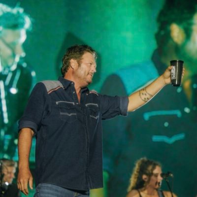 The Official Blake Shelton Twitter. you're getting the real BS straight from Blake himself. (And a few official update from Team BS,too.)