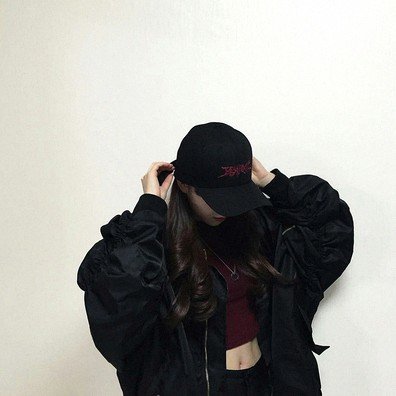 20代後半／日々音楽に没頭🎶
新譜チェックと感情の揺れが生きがい
ライブ参戦は心の栄養。好きな歌詞を教えて！
アーティストはどんどん推してく