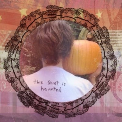 om nom lesbian genderqueer girlboy Yup ⋆𖦹⋆ˎˊ˗ 8teen 𝄞 kansas 🐛 she/her