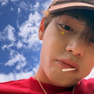 #태태: love like you’ve never loved before, I’ll do that for you. I do love you…💛 |fan account
260718 🇫🇷 ~