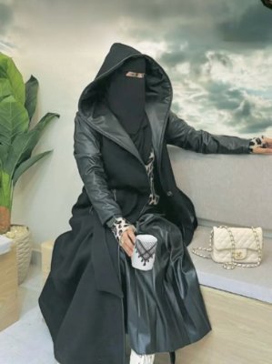 ✨ Saba Bentalab
صبا بنتالاب
Subah ki halki hawa jaisi…
Allah ki rehmat se mehekti hui 🤍
Soft heart, strong deen
Just a little girl trying to please her Rabb
