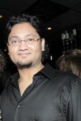 Born in Suriname (South America), ancestry from India (Asia), live in Holland (Europe), Salsa dancer, MScBA, Percussionist & jovial :-)
