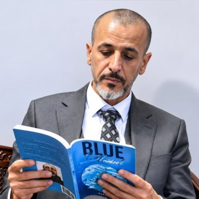 القصيدةُ عملٌ صالح ،خمس مجموعات شعرية