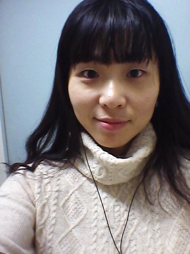 나꼼수 나꼽살에빠져있는여인^^