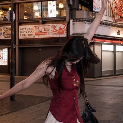 IG: meilinaulia 🪽 — enfj • active but rarely! 🤟