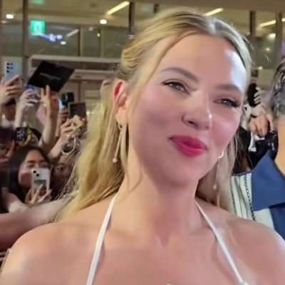 thank you for your love ❤️😘 and support 🙏💟🙏🙏Scarlett Johansson love you all