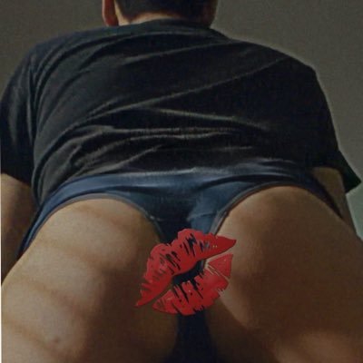 Native gay bottom sharing horny thoughts, pics & sub energy 🙂↔️👅
| DMs are open | 18+ | NSFW