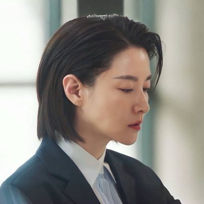 สวัสดีครับพี่ ผมเป็นติ่งมิดเดิ้ลเอจ | สาววายผู้อยู่ทั้งด้อมไทย เกาหลี #นกแหม่ม @Noksinjai @Kathaleeya | มัมหมีน้อง #Polcasan #Any #Jummo #Lunar #Butterbear