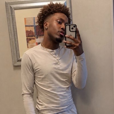 sun☉ ♎︎ | moon ☾ ♉︎ | rising ꜛ ♑︎ | mercury ☿ ♎︎ | venus ♀♏︎ | mars ⚦ ♋︎ | be 🫵🏾 unapologetically| 𝒽𝑜𝓊𝓈𝑒 𝑜𝒻 𝓇𝑒𝓃𝒶𝒾𝓈𝓈𝒶𝓃𝒸𝑒 🪩