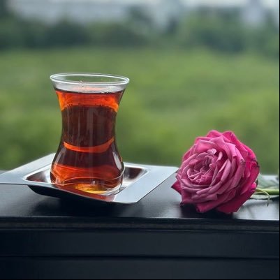 مهندس ، في السفر اجمع ذكريات ومشاعر ،كوب القهوة لاأستغني عنه ☕️، الرافعي أستاذي .
 عذرا الخاص مهمل🚫 .