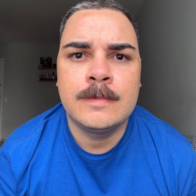 Leia o meu primeiro livro: “Alguém Está Mentindo”
no link abaixo ↓