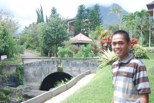 anggitcayo's profile picture. cool calm confident