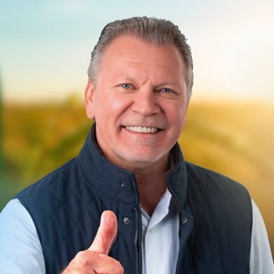 Agrônomo, produtor rural e deputado federal reeleito pelo RS com 152.762 votos. Sempre na defesa dos gaúchos.