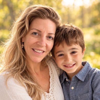 Stage 4 cancer testimony • Faith in the middle of the battle
Helping people trust God when life doesn’t make sense
↓ Books • Podcast • Prayer • Ministry