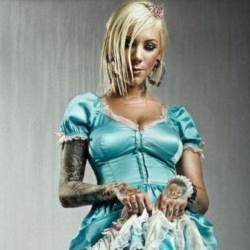 Maria Brink. Single&Bi. Singer of In This Moment♥