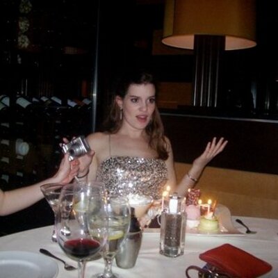 Samantha (@BarrelAgedElle) profile picture