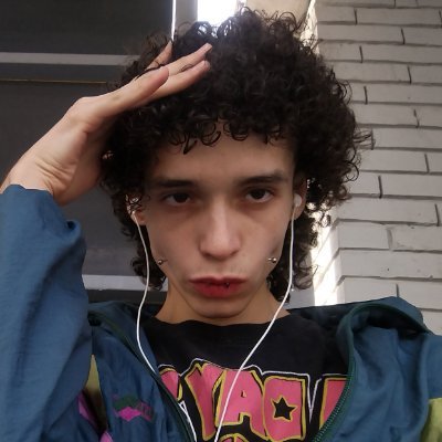 Heyy cc les filles, cc les garçons ^^😋 |
Transpédégouine les 3 en mm temps |
Gros hakken sur ta tombe