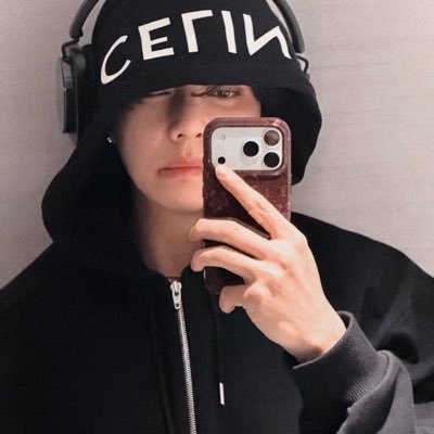 ✩‧₊˚𝓊𝓃𝓉𝒾𝓁 𝓉𝒽𝑒 𝓈𝓅𝓇𝒾𝓃𝑔 𝒹𝒶𝓎 𝒸𝑜𝓂𝑒𝓈 𝒶𝑔𝒶𝒾𝓃˚₊‧✩
saw bts and! heard ltb live 🪽