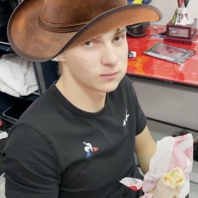 Piastri… Russell… 🐝🧄