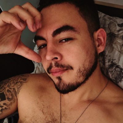 É apenas uma faísca, mas é suficiente 
          Para me fazer prosseguir.