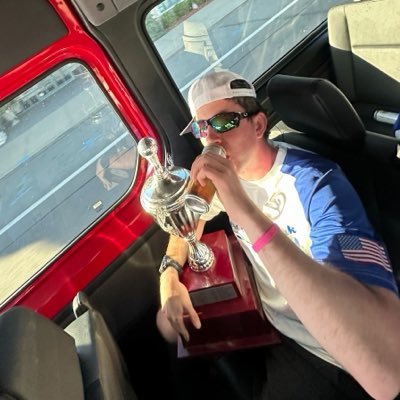 lawn guyland | Philly sports | left handed