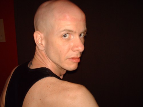 #BBBH #FF Sub pig boy who likes to serve and be used by like minded Sir/Daddies, #gayBDSM, #Bondage, #Leather, #Collar&leash. #gaycam