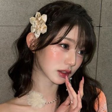 pili is lovesick🍎.ೀ (@fatallfemmee) profile picture