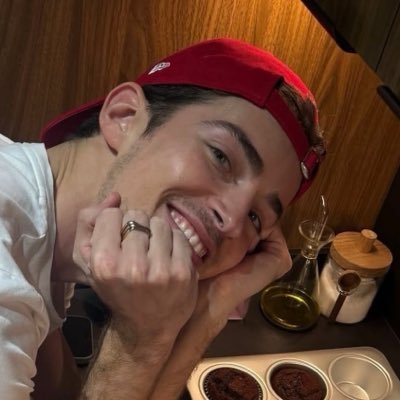 carlatuittaa Profile Picture