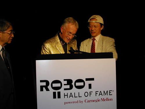 Born in Kobe, Japan. Business consulting, matchmaking, and product sales in the field of Service Robotics. Heavy background in industrial robot business.