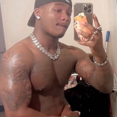 📤 : 🇺🇲🇭🇹 WESSLEYKIBOKO@gmail.com DM : COACH - SPORTIF 1.83 CM - 98kg 🥃🏋🏾 ⛓️ AGE 26 ANS 😈♠ JR 💸2000s. 🤧💦🫵🏾! 🐆 93 🇨🇩🔞🏴‍☠️ bigjrwessssley93👻 93