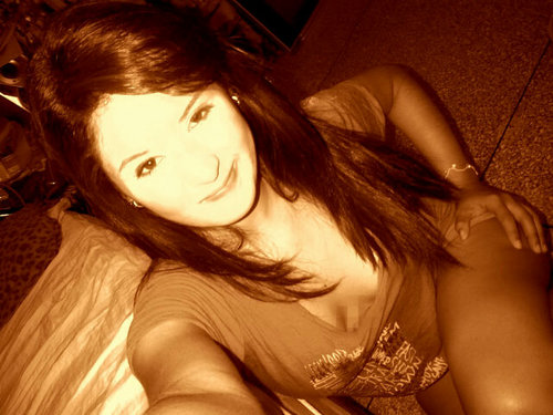 lesliecristina1's profile picture. -.-