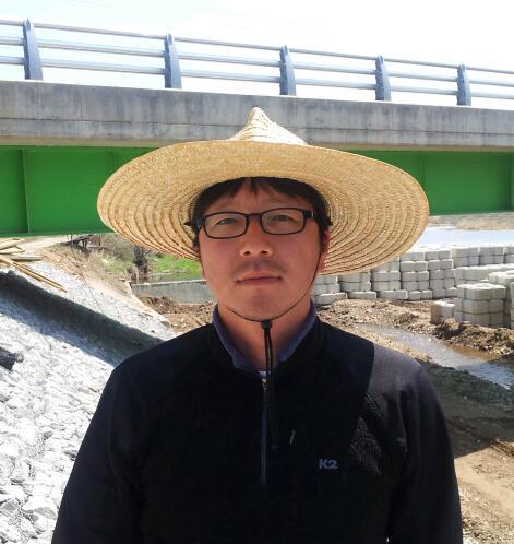 dhkim7125's profile picture. 보민보경아빠\딸바보\O형\36세\온순함\ 달서구 유천동진천동을 지역기반으로사는 보수적인 남자\경북고77회\나진착보 알리기회원 \야구매니아